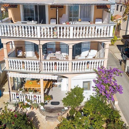 Apartments Ivanka On The Beach Vodice Eksteriør bilde